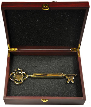 9.5 Inch Gold Key in Rosewood Ceremonial Shovel Display Box